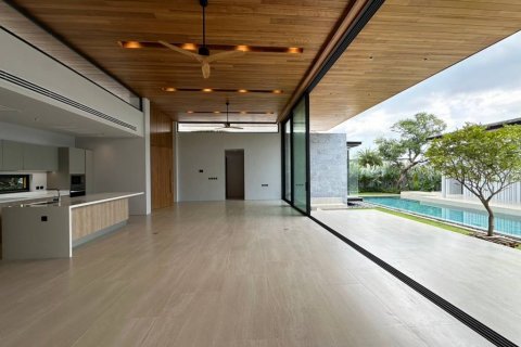 Villa in Phuket, Thailand 4 Schlafzimmer № 121039 - Foto 6