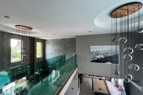 Chalet de 5 dormitorios en Hua Hin, Tailandia № 124577 - foto 10