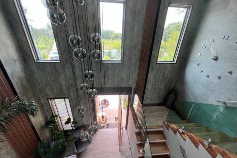 Chalet de 5 dormitorios en Hua Hin, Tailandia № 124577 - foto 3