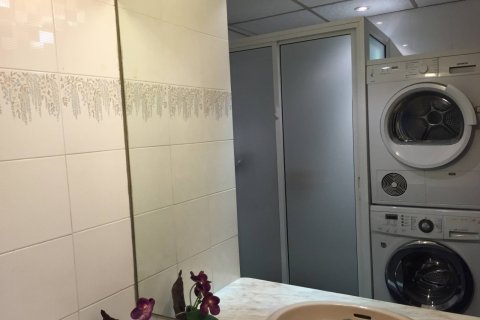 Apartamento de 3 dormitorios en Jomtien Beach, Pattaya, Tailandia № 101312 - foto 22