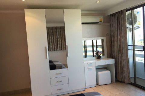 Apartamento de 3 dormitorios en Jomtien Beach, Pattaya, Tailandia № 101312 - foto 18