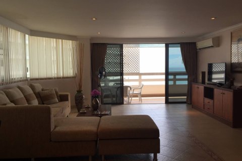 Apartamento de 3 dormitorios en Jomtien Beach, Pattaya, Tailandia № 101312 - foto 4