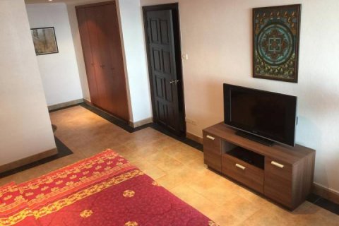 Apartamento de 3 dormitorios en Jomtien Beach, Pattaya, Tailandia № 101312 - foto 14