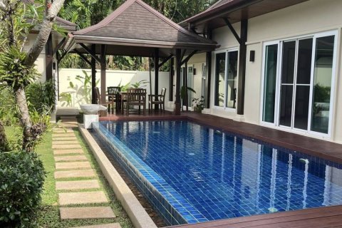 Chalet de 4 dormitorios en Phuket, Tailandia № 125935