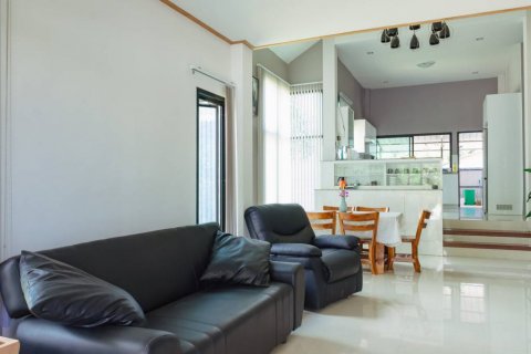 Casa de 3 dormitorios en Hua Hin, Tailandia № 125937 - foto 9