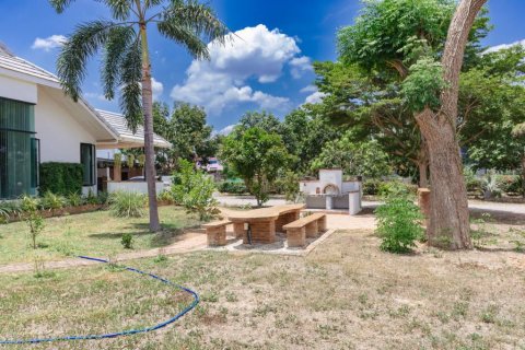 Casa de 3 dormitorios en Hua Hin, Tailandia № 125937 - foto 5