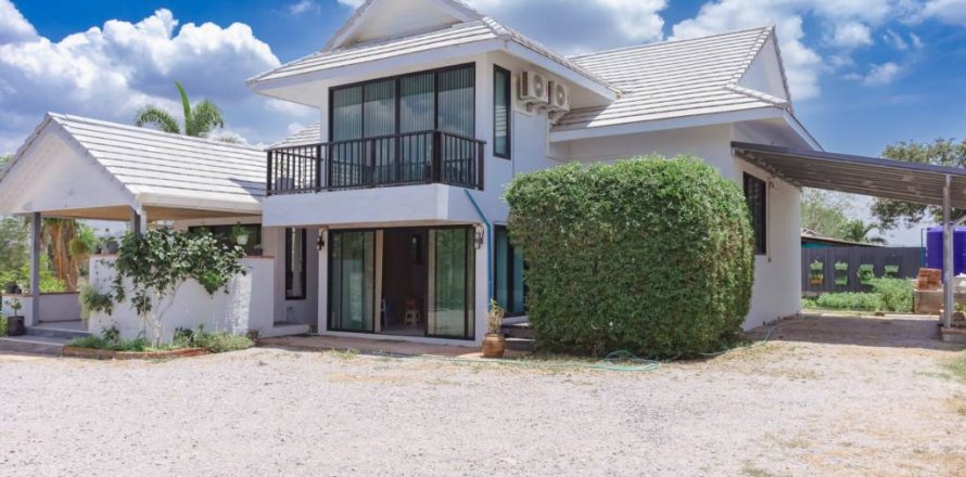 Casa de 3 dormitorios en Hua Hin, Tailandia № 125937