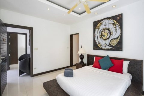 Villa in Phuket, Thailand 3 bedrooms № 133036 - photo 9