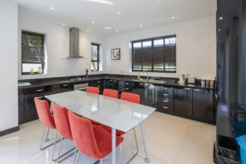 Villa in Phuket, Thailand 3 bedrooms № 133036 - photo 6