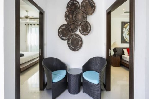 Villa in Phuket, Thailand 3 bedrooms № 133036 - photo 7