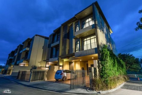 Townhouse in Hua Hin, Thailand 3 bedrooms № 133035