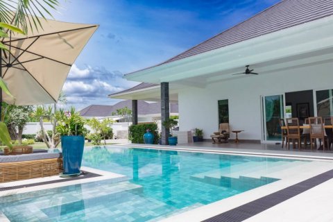 Chalet de 3 dormitorios en Hua Hin, Tailandia № 133039 - foto 3