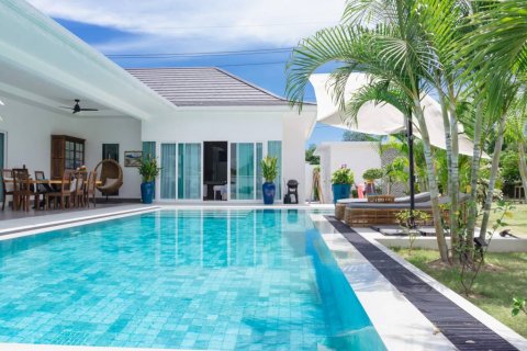 Chalet de 3 dormitorios en Hua Hin, Tailandia № 133039