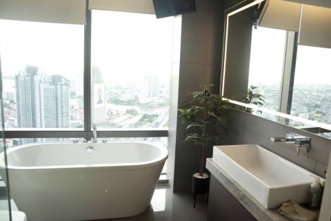 Dúplex de 1 dormitorio en Sathon, Bangkok, Tailandia № 83901 - foto 5