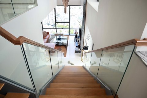 Dúplex de 1 dormitorio en Sathon, Bangkok, Tailandia № 83901 - foto 2