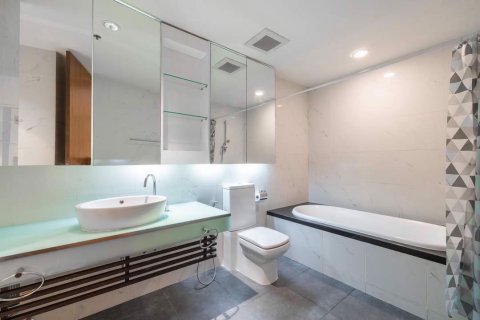 Condominio de 1 dormitorio en Bang Rak, Bangkok, Tailandia № 83902 - foto 22