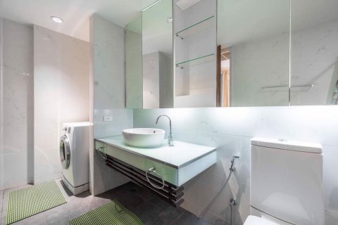 Condominio de 1 dormitorio en Bang Rak, Bangkok, Tailandia № 83902 - foto 24