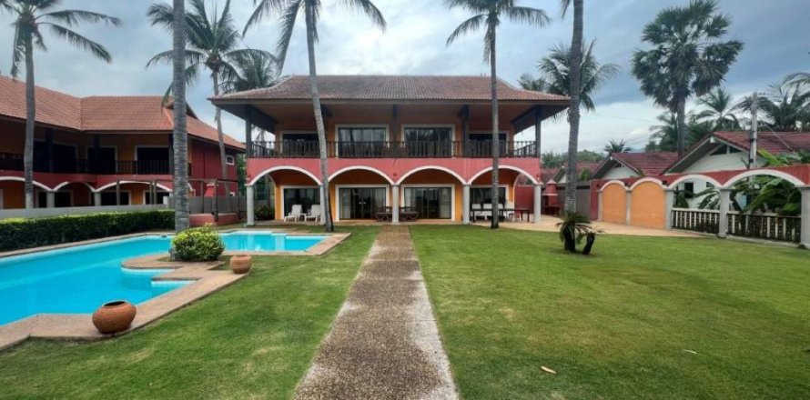 Villa in Prachuap Khiri Khan, Thailand 5 bedrooms № 116100