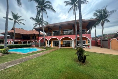 Villa in Prachuap Khiri Khan, Thailand 5 bedrooms № 116100 - photo 10