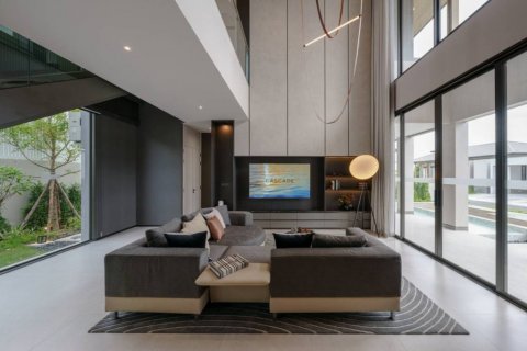 Chalet de 4 dormitorios en Pattaya, Tailandia № 124643 - foto 6