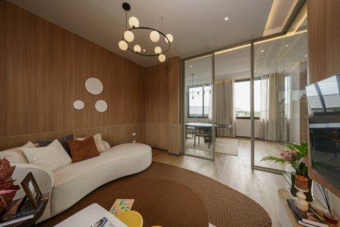 Chalet de 4 dormitorios en Pattaya, Tailandia № 124645 - foto 6