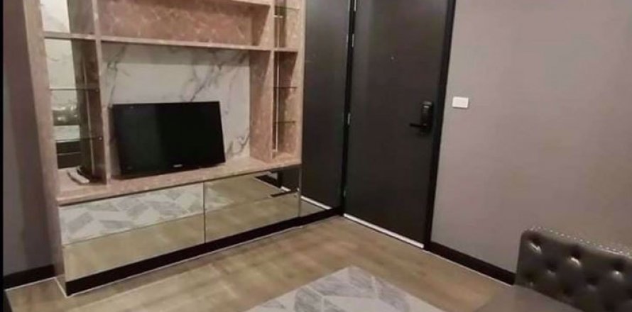 Condominio de 1 dormitorio en Khlong Toei, Bangkok, Tailandia № 76476
