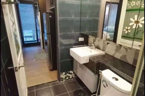 Condominio de 1 dormitorio en Khlong Toei, Bangkok, Tailandia № 76476 - foto 6
