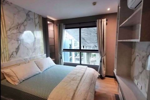 Condominio de 1 dormitorio en Khlong Toei, Bangkok, Tailandia № 76476 - foto 4