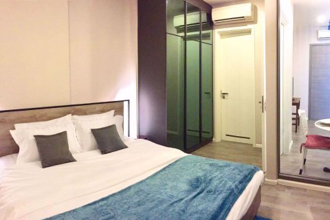 Condominio de 1 dormitorio en Khlong Toei, Bangkok, Tailandia № 76473 - foto 4