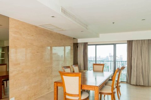 Condominio de 3 dormitorios en Khlong Toei, Bangkok, Tailandia № 144409 - foto 4