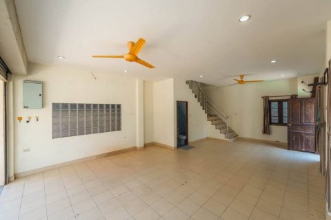 Casa de 5 dormitorios en Phuket, Tailandia № 144414 - foto 9