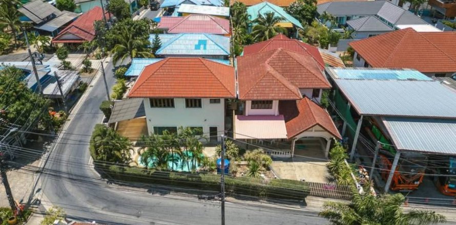 Casa de 5 dormitorios en Phuket, Tailandia № 144414