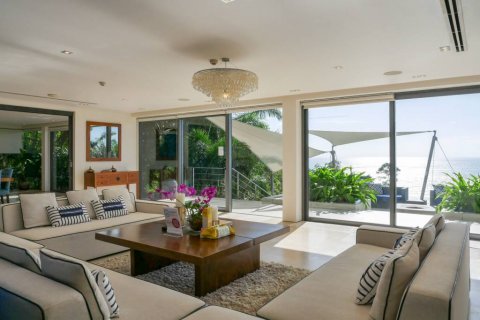 Chalet de 6 dormitorios en Kathu, Tailandia № 144411 - foto 6