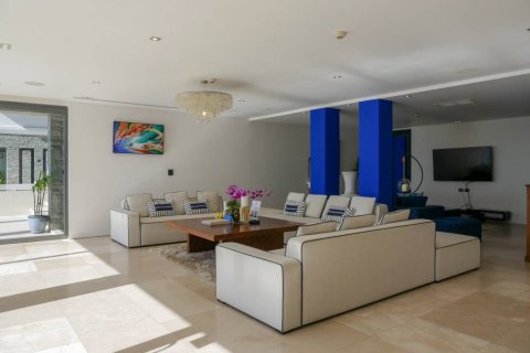 Chalet de 6 dormitorios en Kathu, Tailandia № 144411 - foto 9