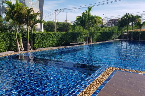 Apartamento de 2 dormitorios en Jomtien Beach, Pattaya, Tailandia № 101421 - foto 10