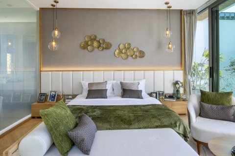 Chalet de 4 dormitorios en Bang Tao, Tailandia № 70906 - foto 10