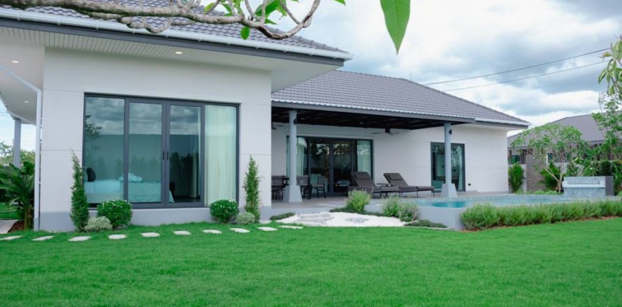 Chalet de 3 dormitorios en Hua Hin, Tailandia № 132797