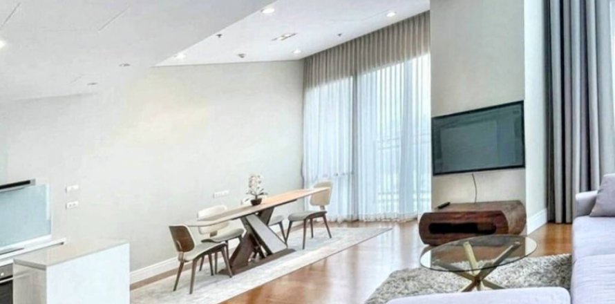 Duplex in Khlong Toei, Bangkok, Thailand 3 Schlafzimmer № 132793