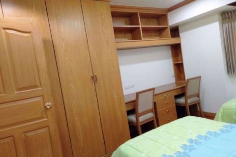Condominio de 2 dormitorios en Watthana, Bangkok, Tailandia № 76132 - foto 11
