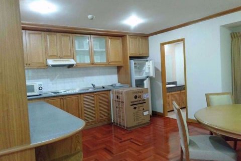 Condominio de 2 dormitorios en Watthana, Bangkok, Tailandia № 76132 - foto 6