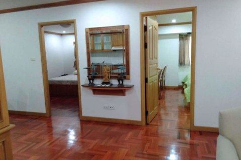Condominio de 2 dormitorios en Watthana, Bangkok, Tailandia № 76132 - foto 3