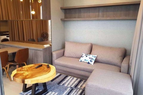 Condominio de 2 dormitorios en Bang Rak, Bangkok, Tailandia № 76129 - foto 3