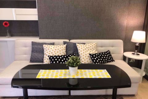 Dúplex de 1 dormitorio en Ratchathewi, Bangkok, Tailandia № 76102 - foto 2