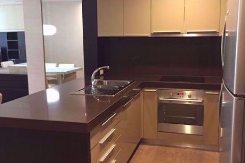 Кондоминиум с 3 спальнями в Сатхоне, Бангкок, Таиланд № 76133 - фото 3