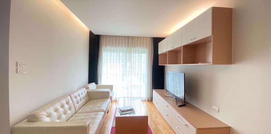 Condominio de 2 dormitorios en Phra Khanong, Bangkok, Tailandia № 76131