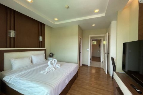 Condominio de 2 dormitorios en Phuket, Tailandia № 115776 - foto 4