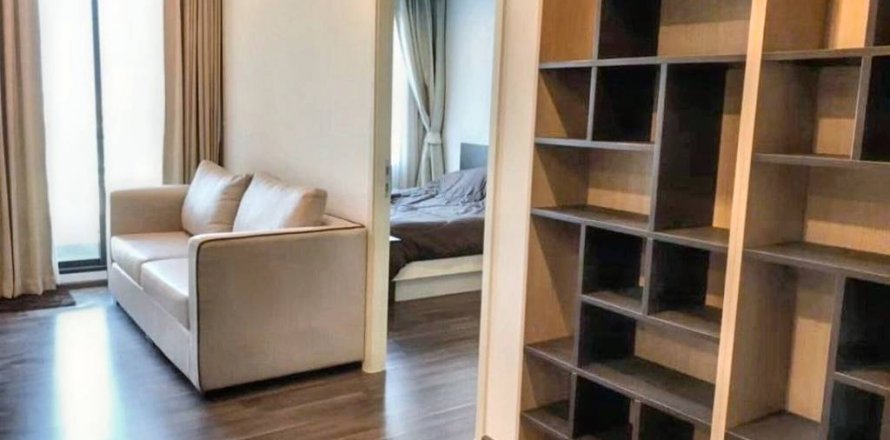 Condominio de 2 dormitorios en Samut Prakan, Tailandia № 115770