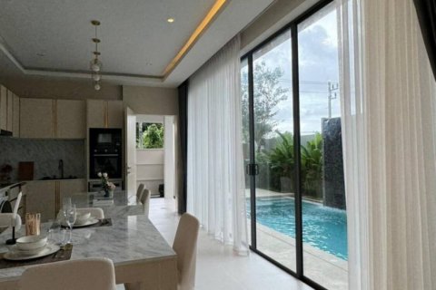 Casa de 4 dormitorios en Phuket, Tailandia № 115771 - foto 7