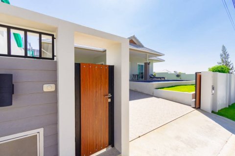 Chalet de 3 dormitorios en Hua Hin, Tailandia № 132667 - foto 7