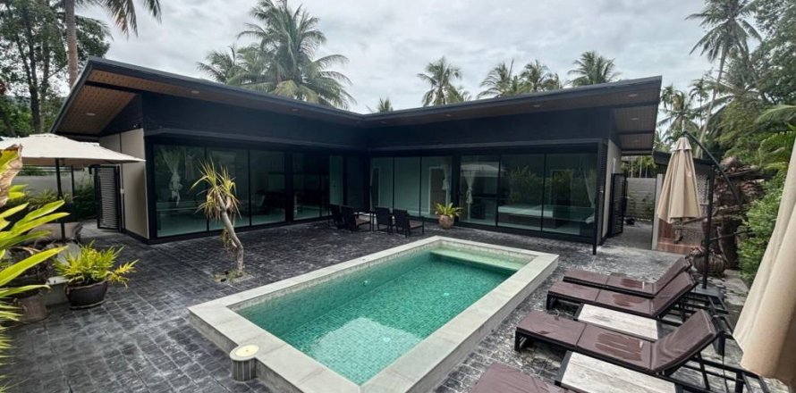 Chalet de 3 dormitorios en Surat Thani, Tailandia № 132669